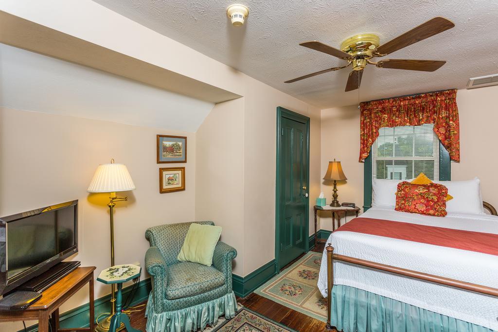 Spencer House Inn 세인트 메리스 객실 사진
